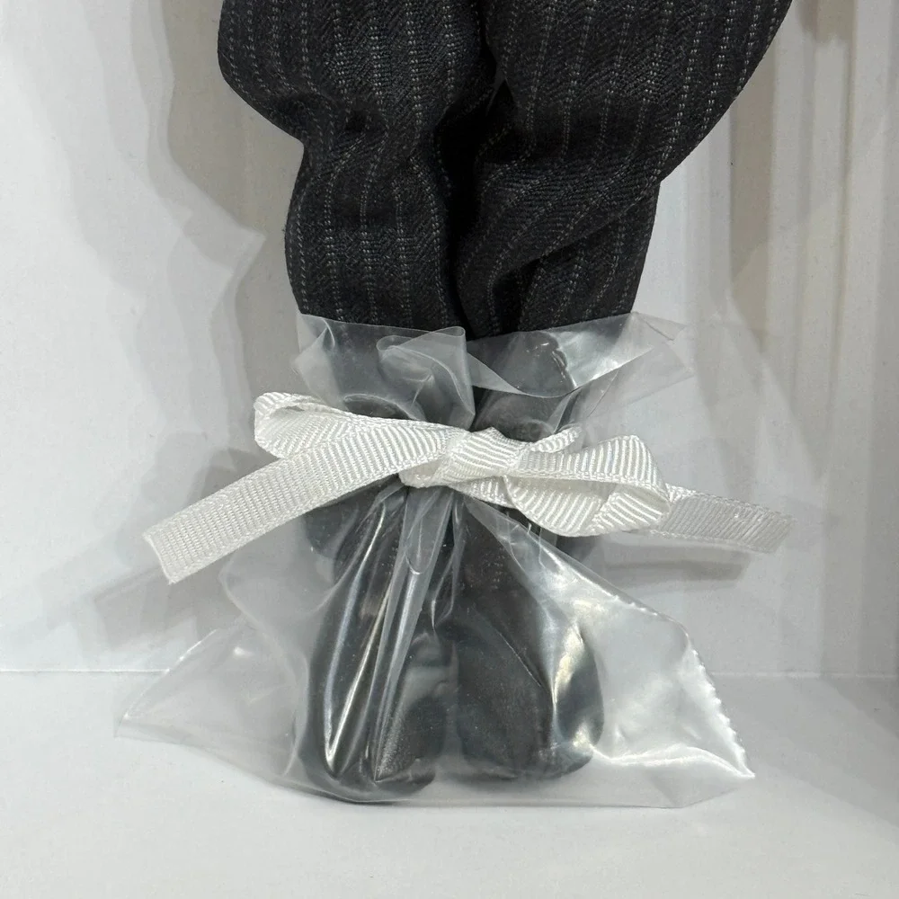 Madame Alexander Gomez Addams Doll 10